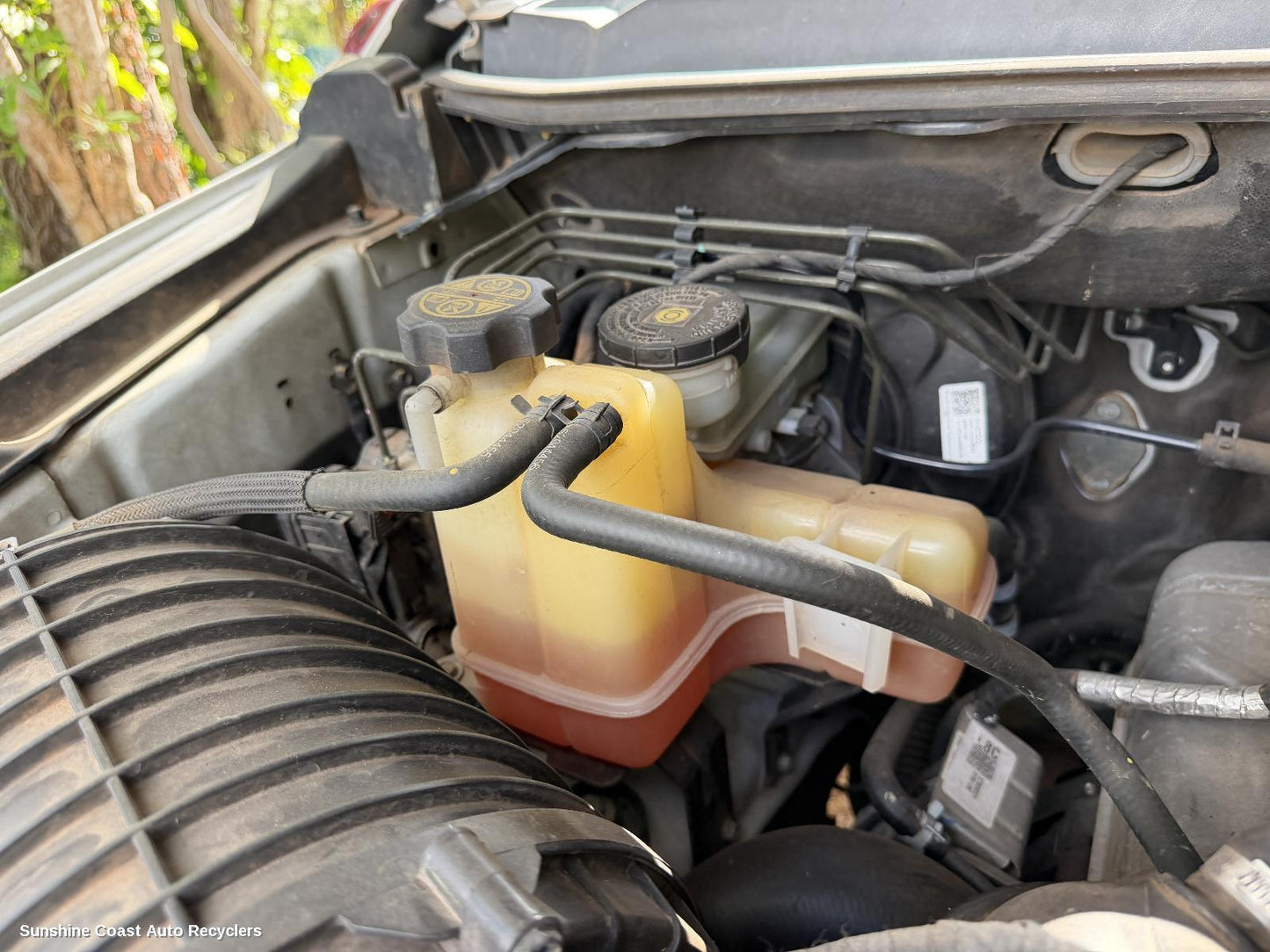 2012-2020 Holden Colorado Overflow Bottle