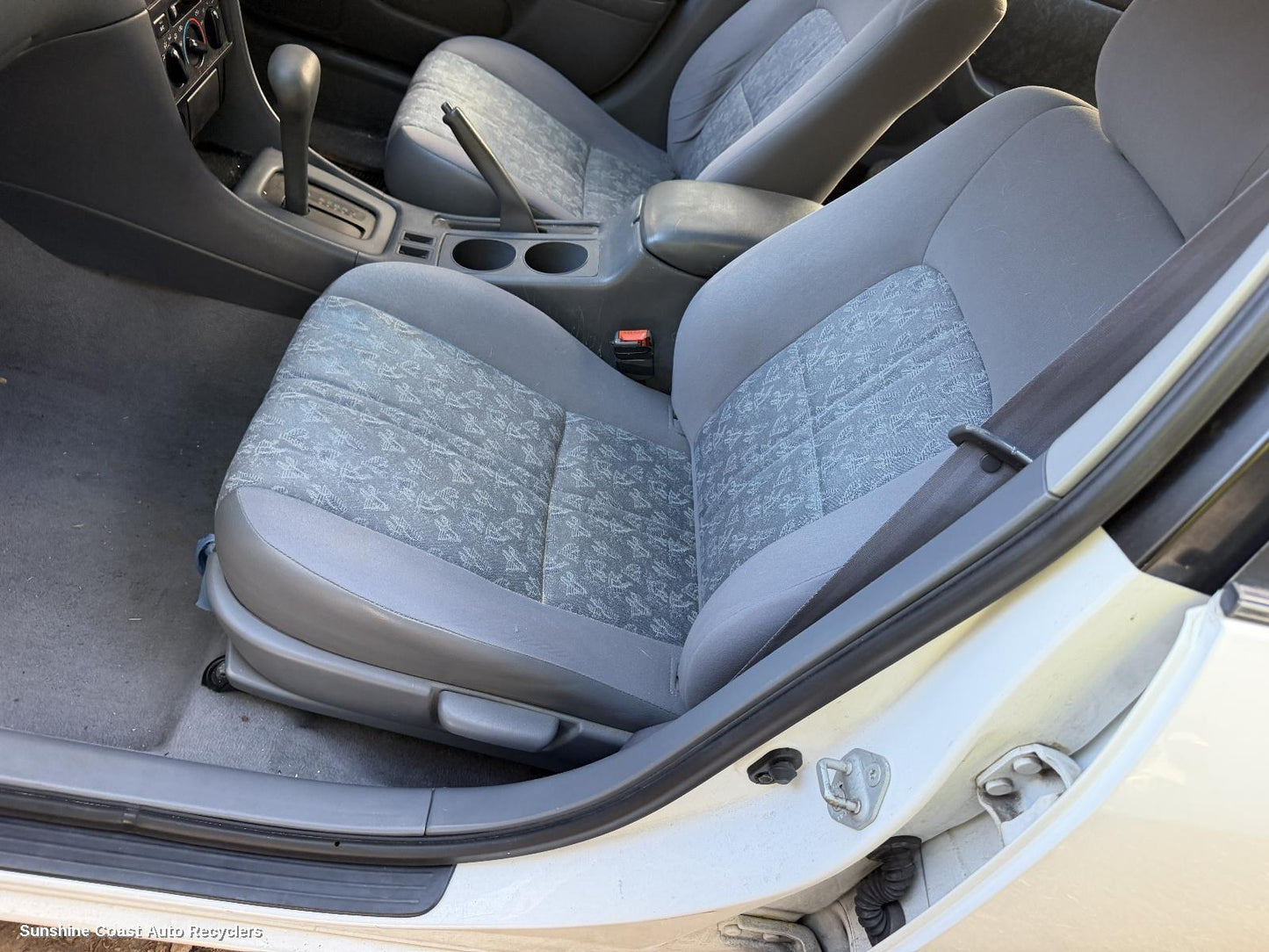 1997-2002 Toyota Camry Front Seat