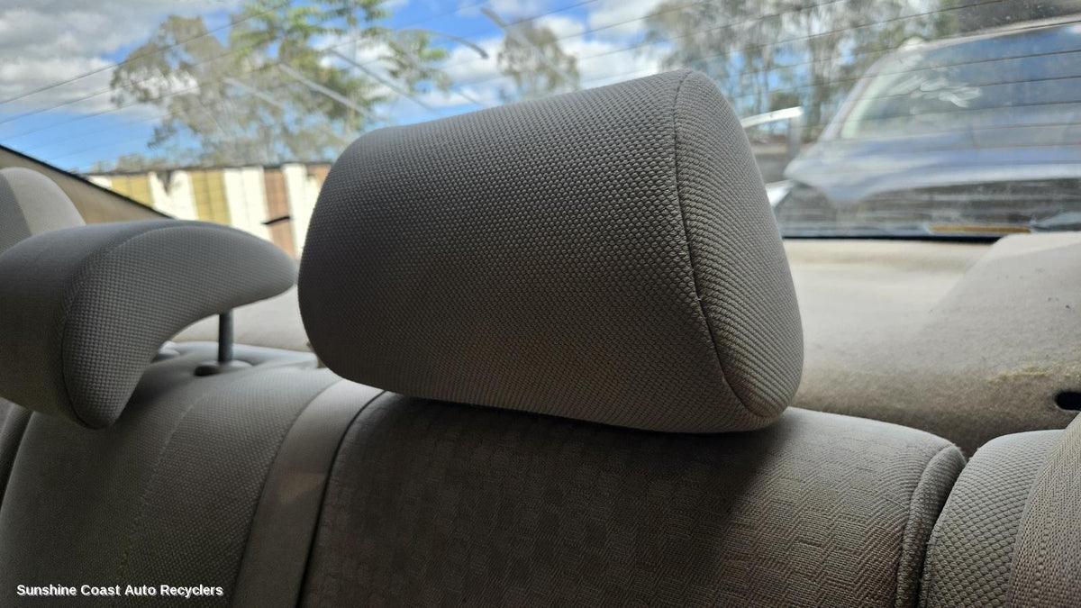 2001-2007 Toyota Corolla Headrest