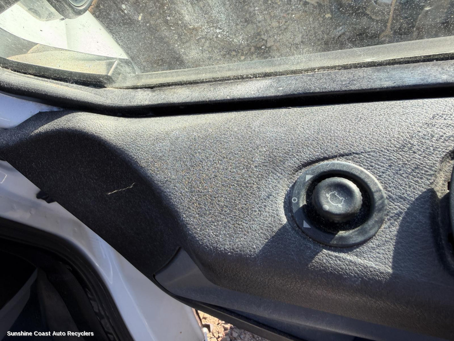 2013-2017 Ford Transit Custom Misc Switch Relay