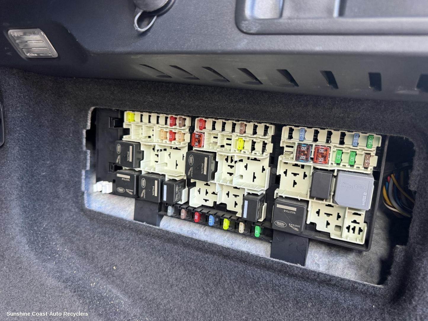 2016 Jaguar F Pace Fuse Box