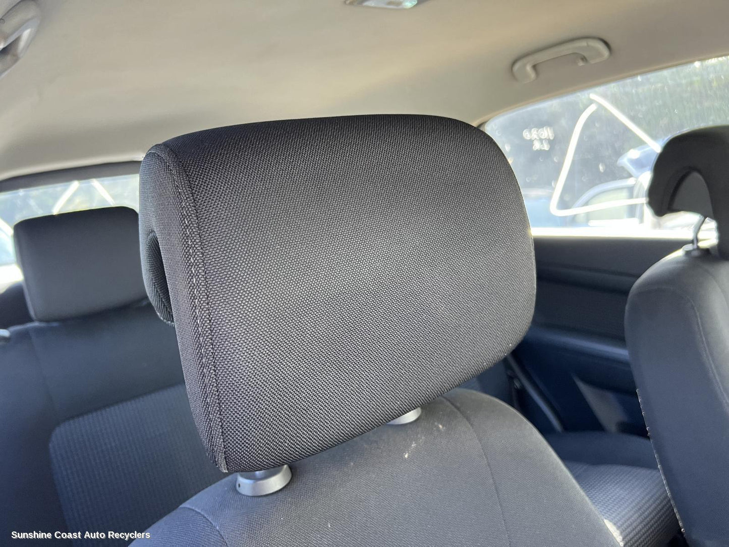 2009 Holden Captiva Headrest