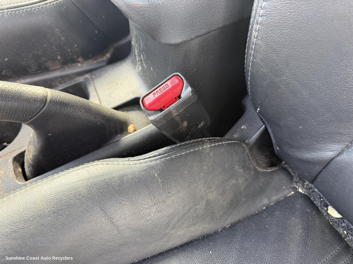 2007-2013 Nissan Xtrail Seatbelt Stalk