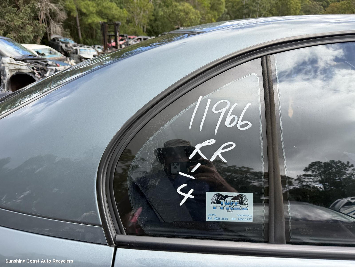 1997-2007 Holden Commodore Right Rear 1 4 Door Glass