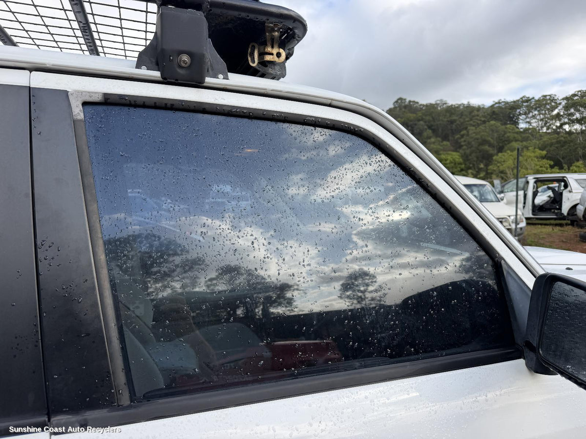 1999-2017 Nissan Patrol Right Front Door Window