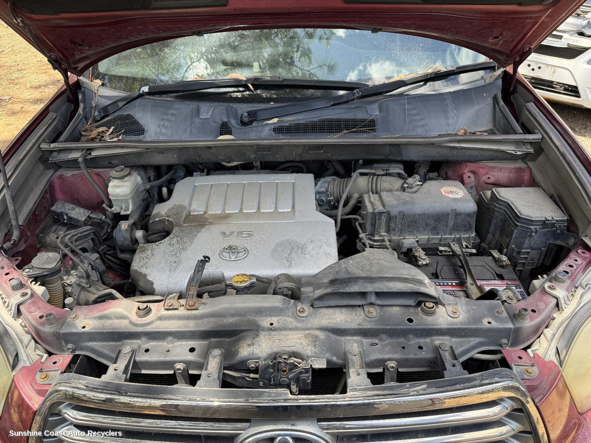 2007-2014 Toyota Kluger Headrest