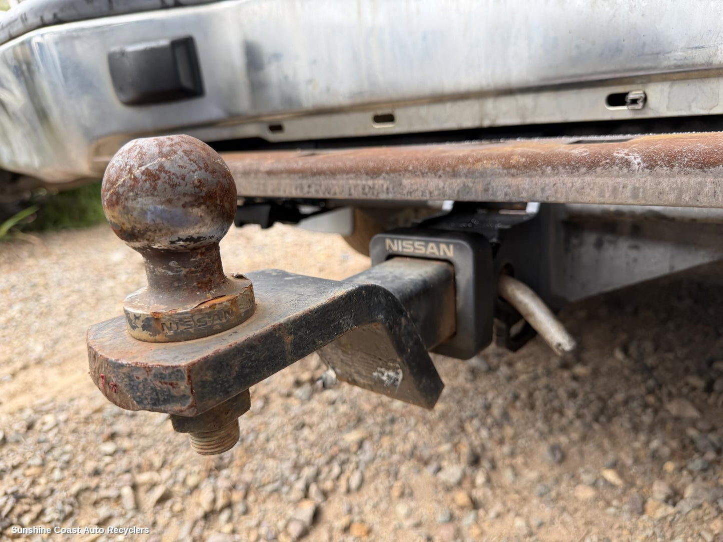 2011 Nissan Navara Towbar