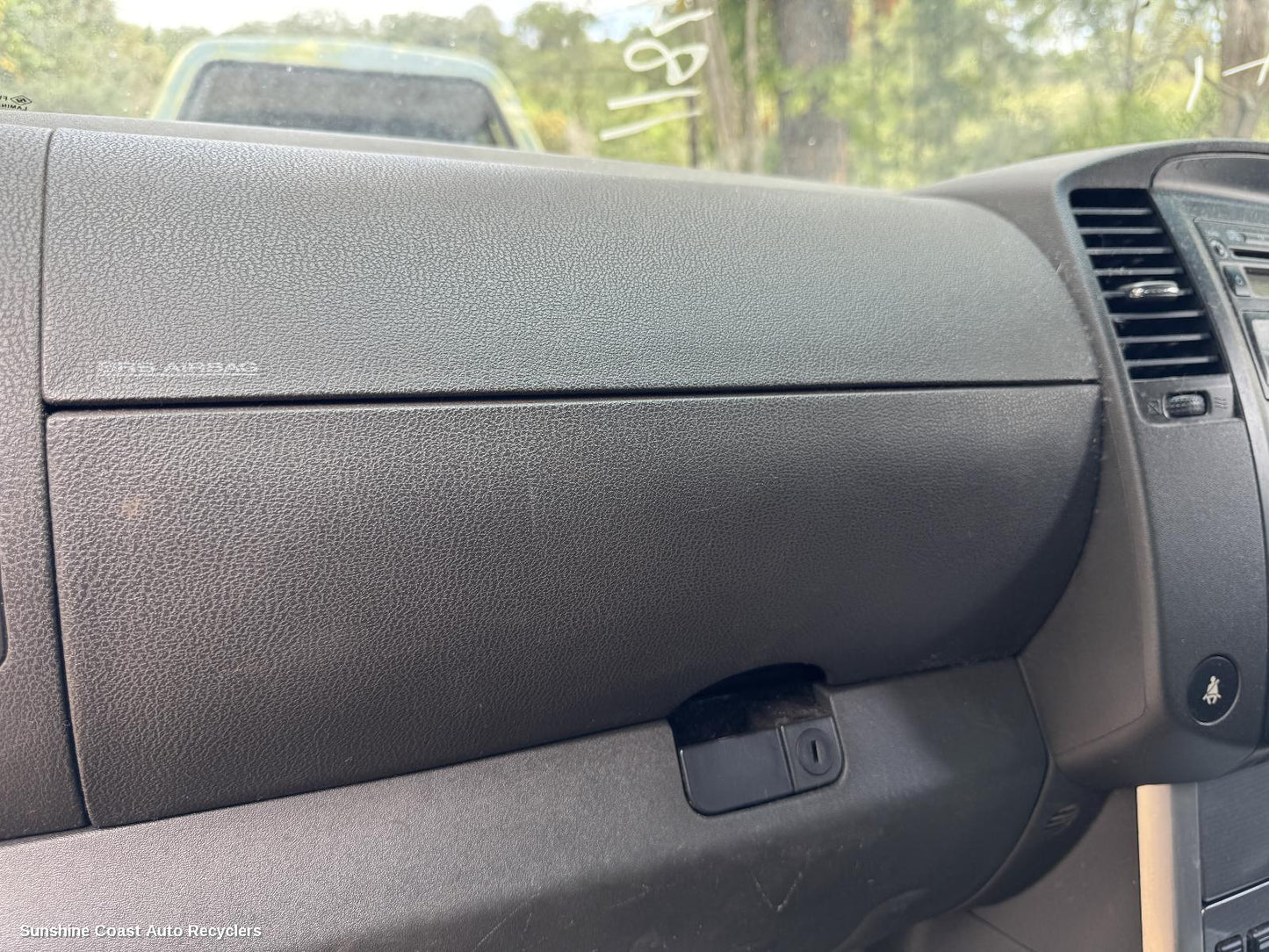 2010 Nissan Pathfinder Glove Box