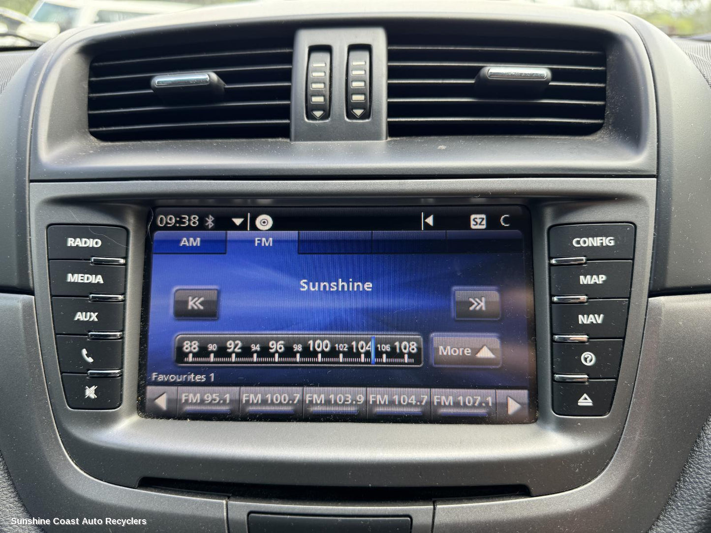 2011 Holden Commodore Radio Cd Dvd Sat Tv
