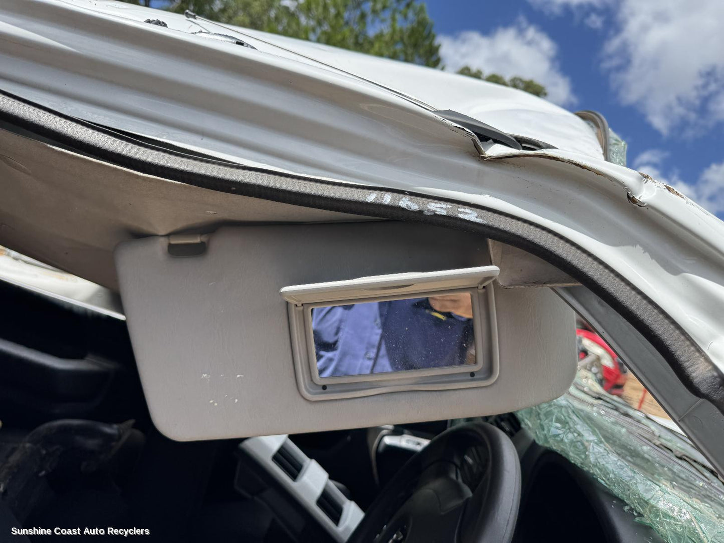 2012 Suzuki Jimny Sunvisor