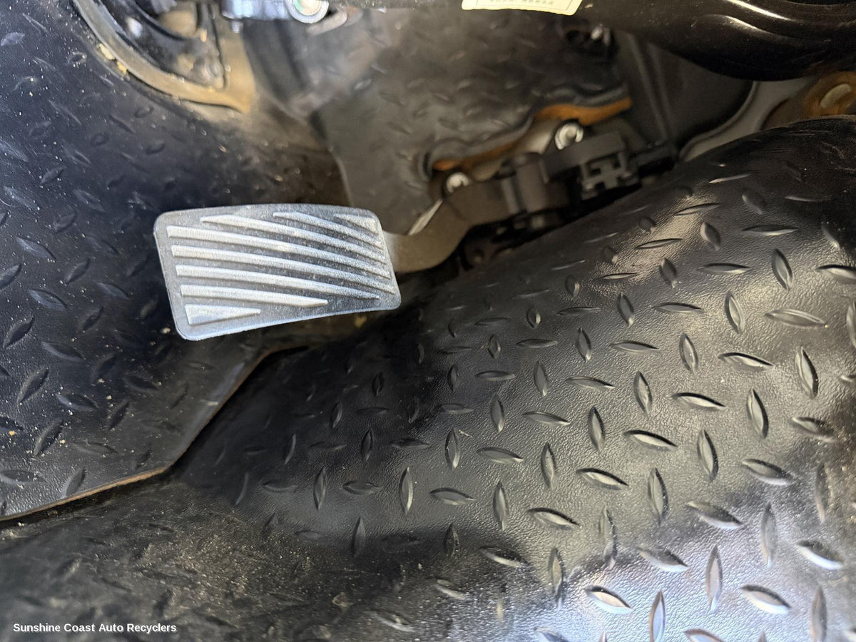 2020-2026 Ldv Deliver 9 Pedal Assembly