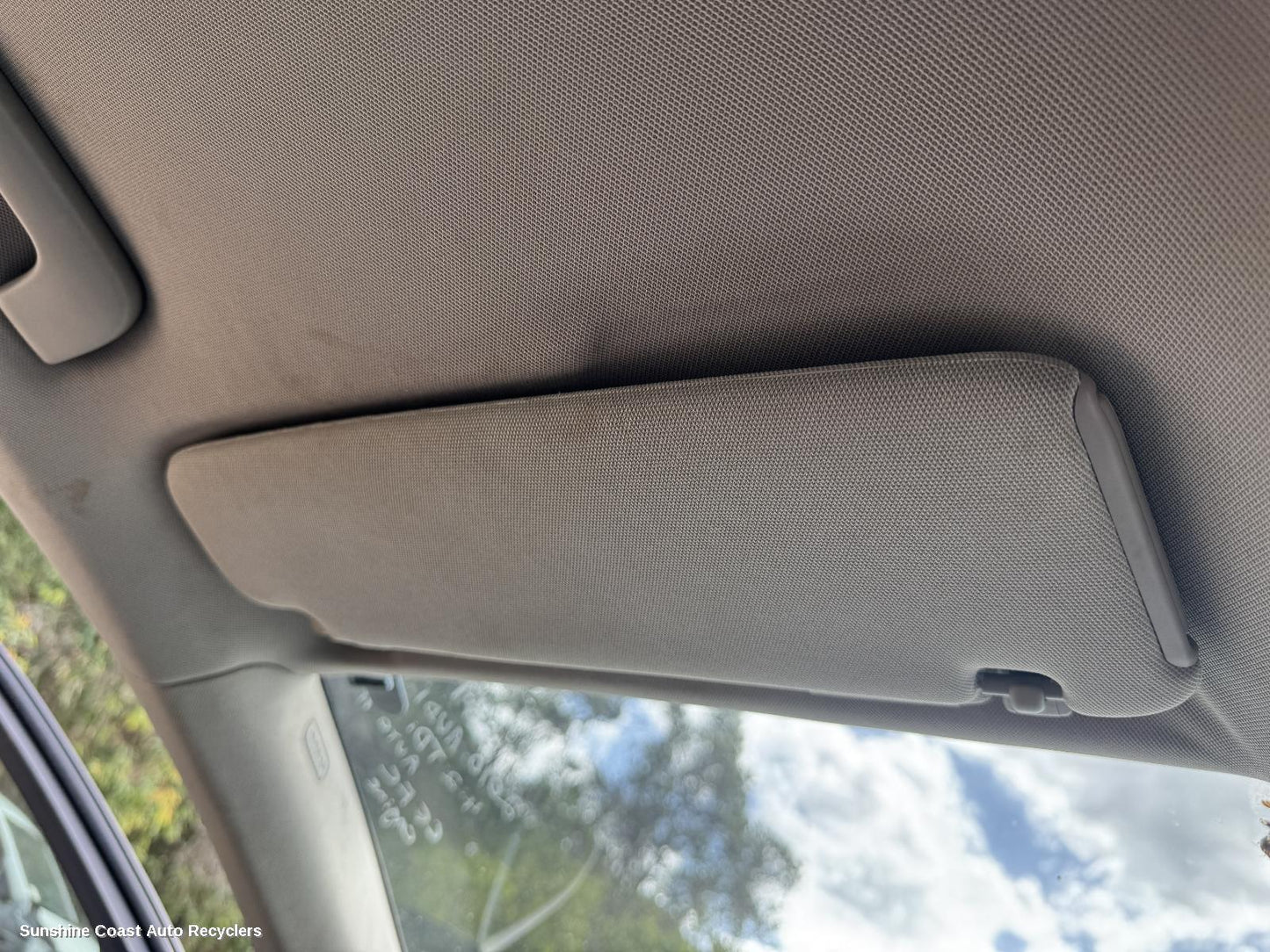 2010 Audi Q7 Sunvisor