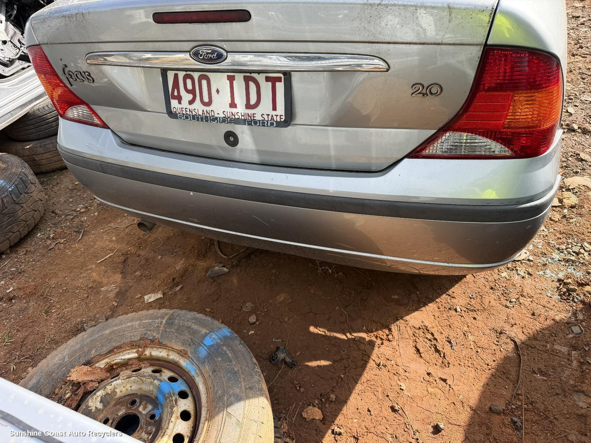 2001-2005 Ford Focus Rear Bumper