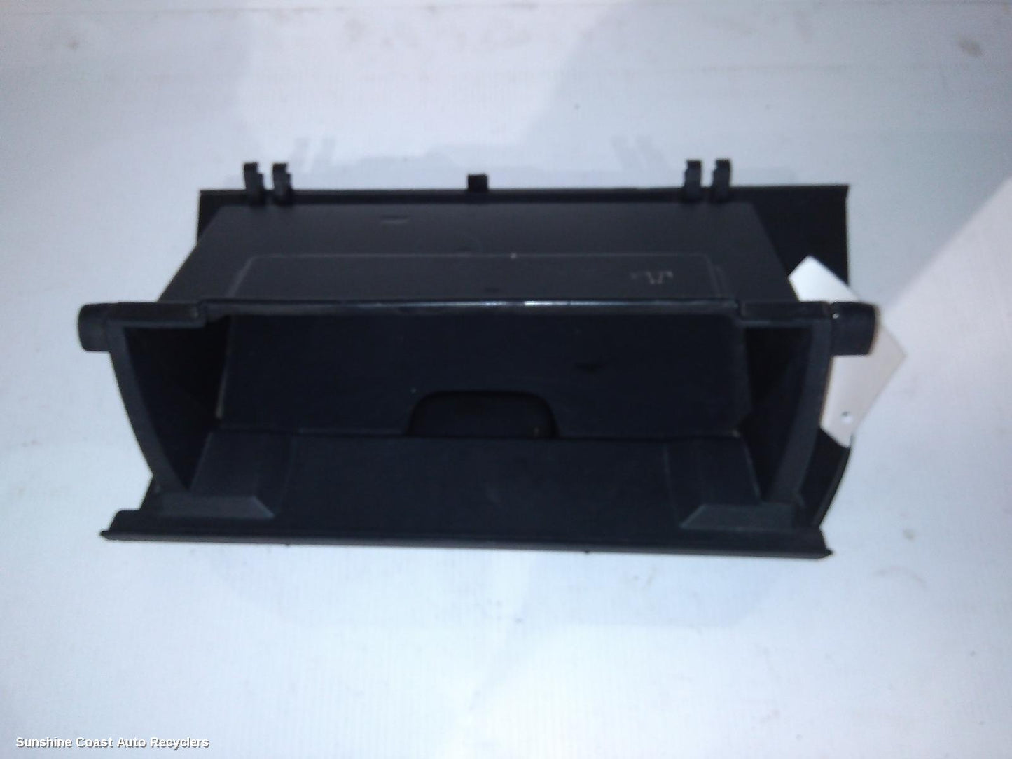 2016 Holden Trailblazer Glove Box
