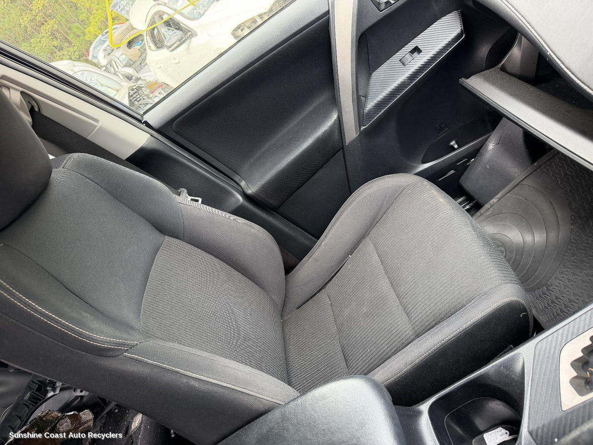 2012-2018 Toyota Rav4 Front Seat