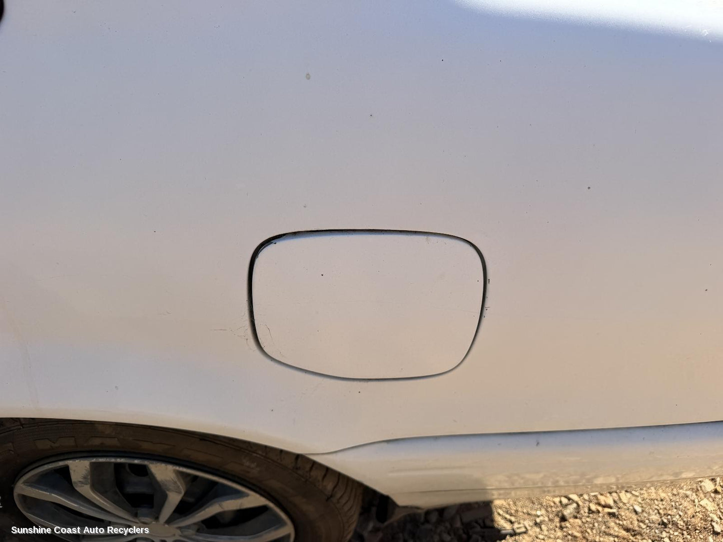 1998-2001 Toyota Corolla Fuel Door   Filler