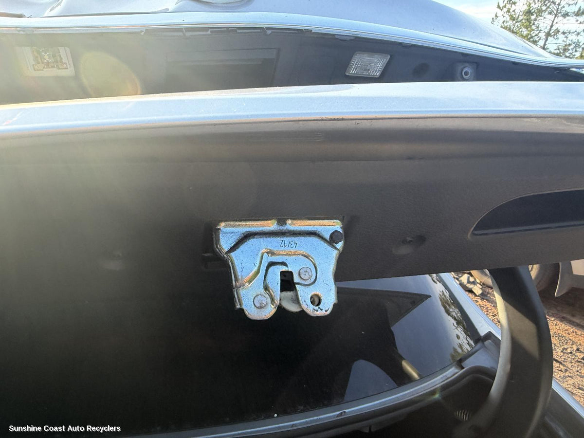 2007-2015 Mercedes C Class Door Boot Gate Lock