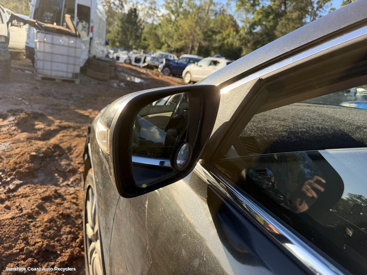 2007-2009 Mazda Cx9 Left Door Mirror