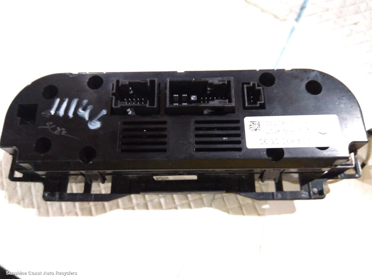 2007-2011 Mercedes C Class Heater Ac Controls