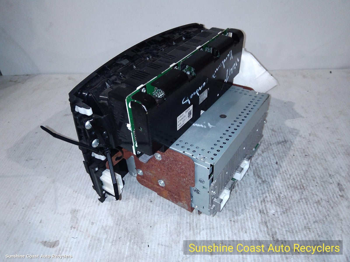 2012-2014 Mitsubishi Pajero Radio Cd Dvd Sat Tv
