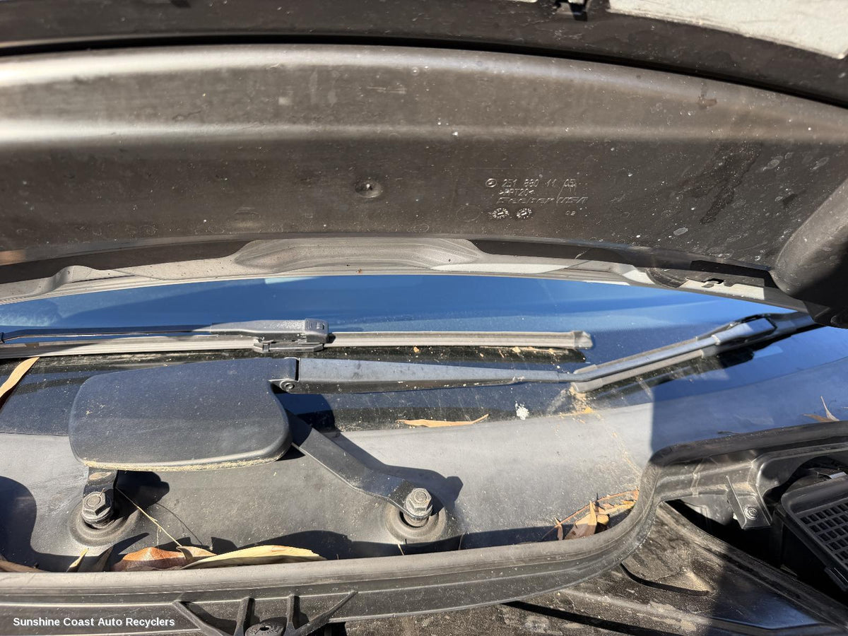 2006-2010 Mercedes R Class Wiper Arm
