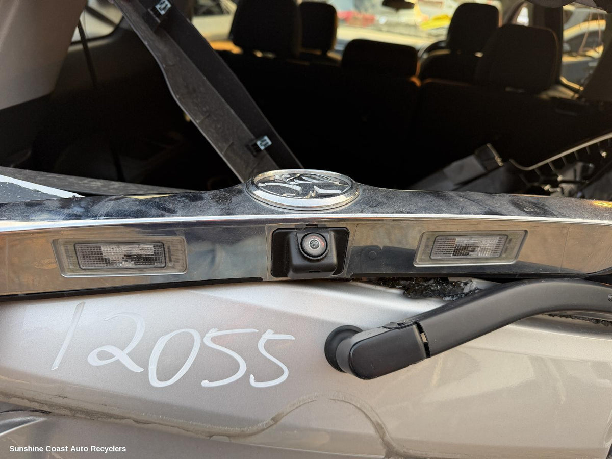 2018-2020 Holden Acadia Reverse Camera