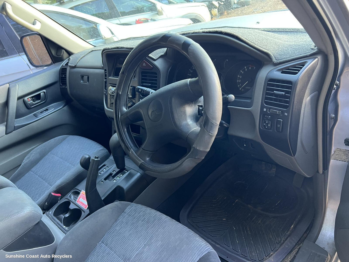 2004 Mitsubishi Pajero Headrest