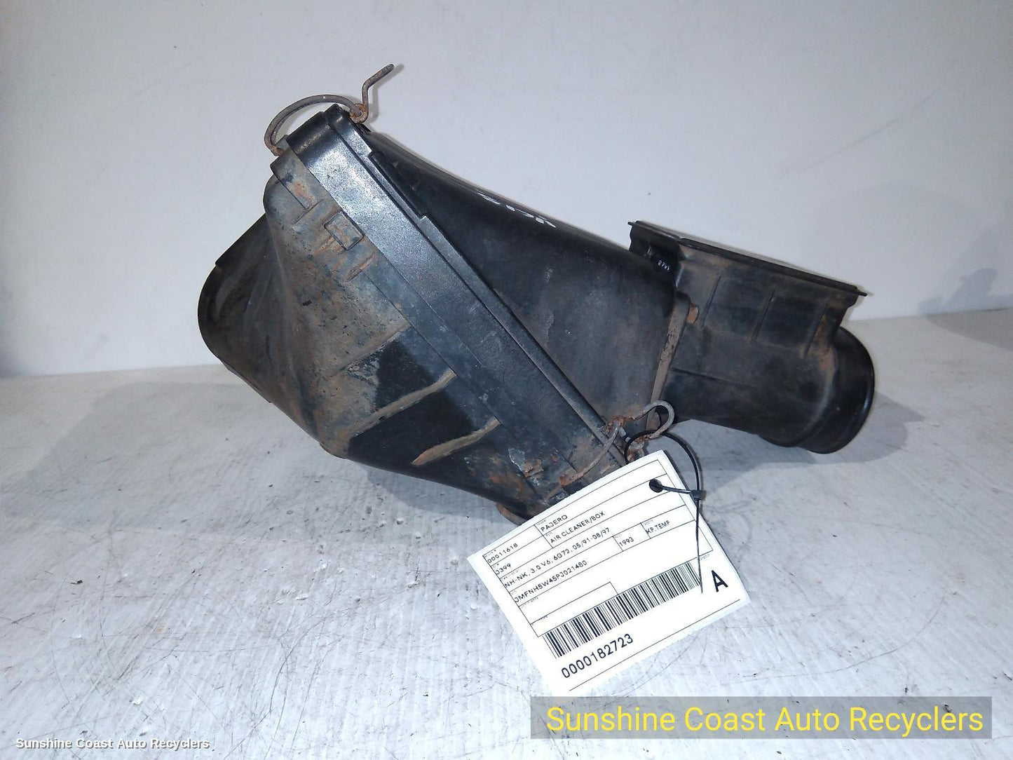 1993 Mitsubishi Pajero Air Cleaner Box