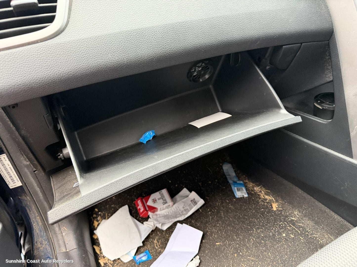 2015 Hyundai I30 Glove Box