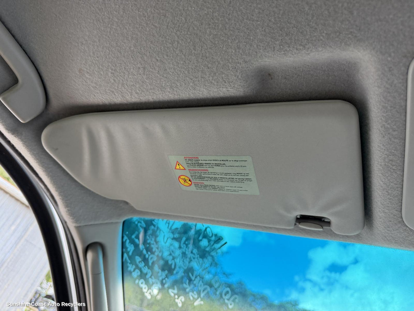 2005-2015 Nissan Navara Sunvisor