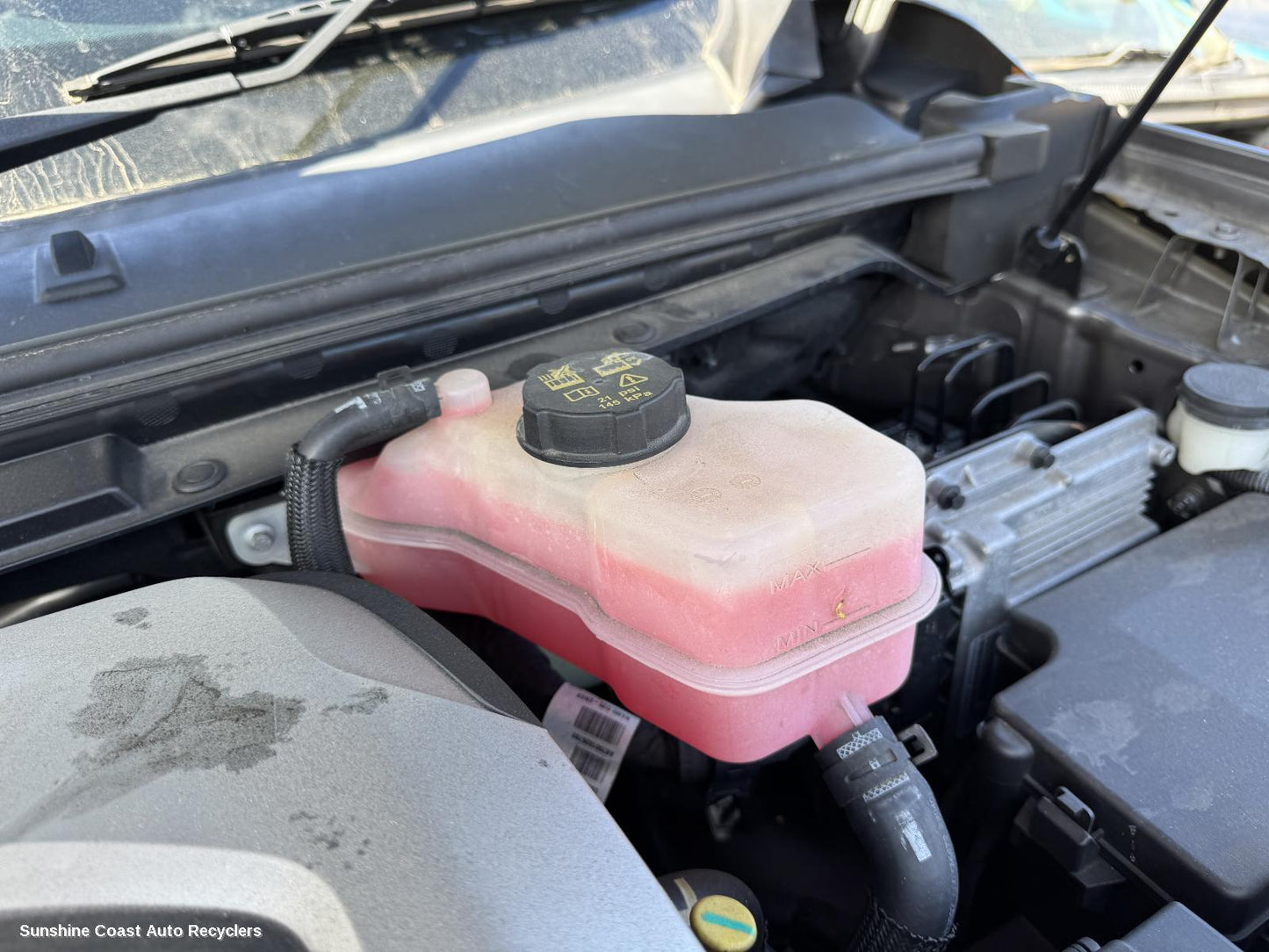 2021-2025 Ldv T60 Overflow Bottle