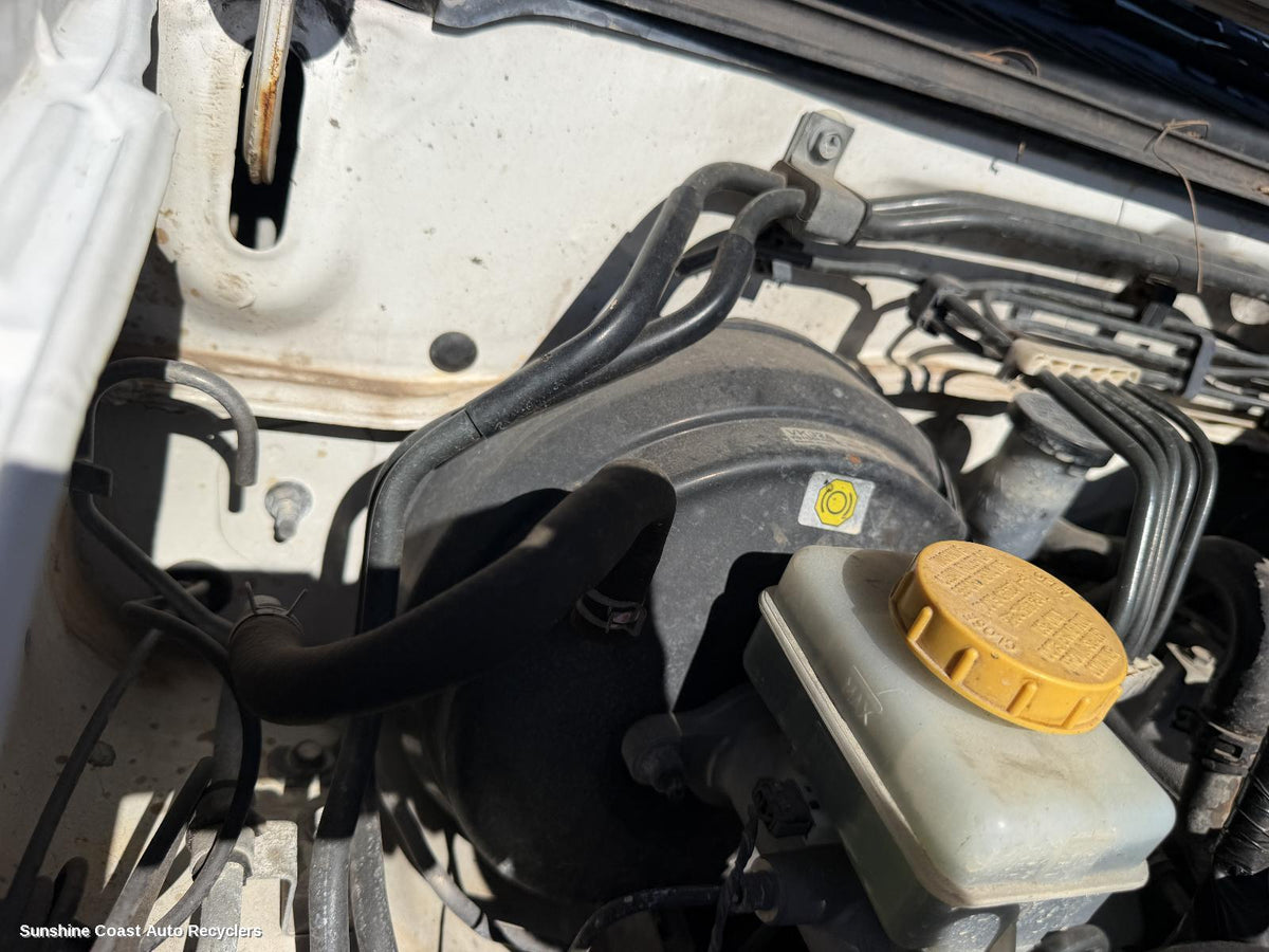 1997-2015 Nissan Navara Brake Booster