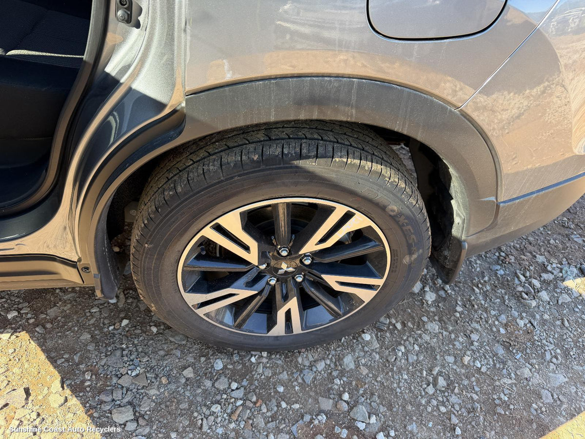 2017-2026 Mitsubishi Eclipse Cross Wheel Arch Flare