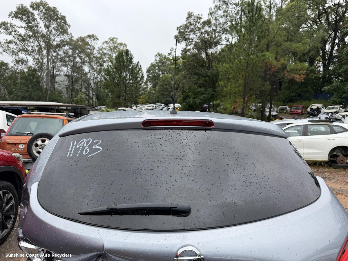 2007-2014 Nissan Dualis Rear Tailgate Glass