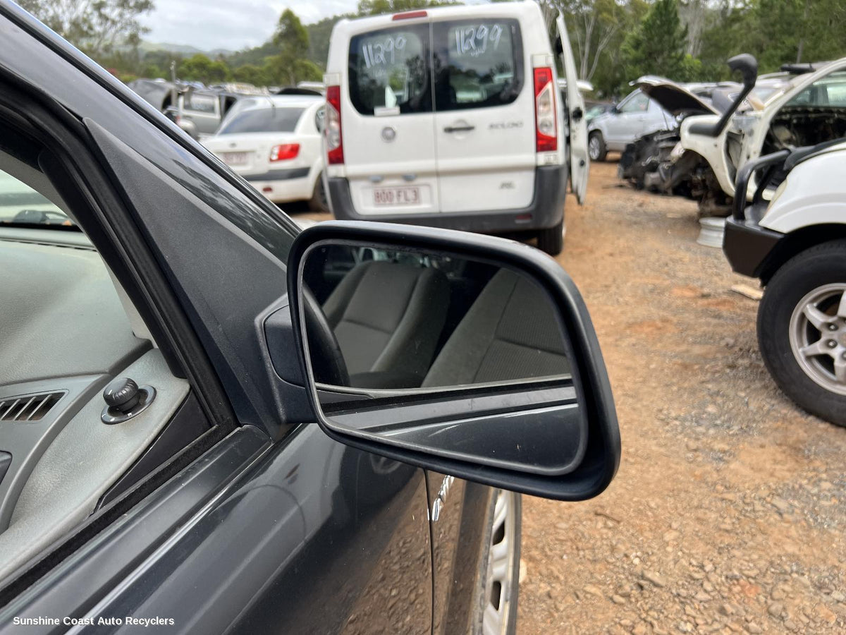 2004-2011 Ford Territory Right Door Mirror