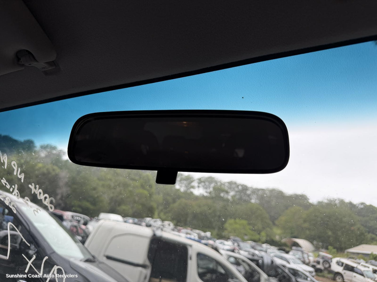 2002-2006 Mitsubishi Pajero Interior Mirror
