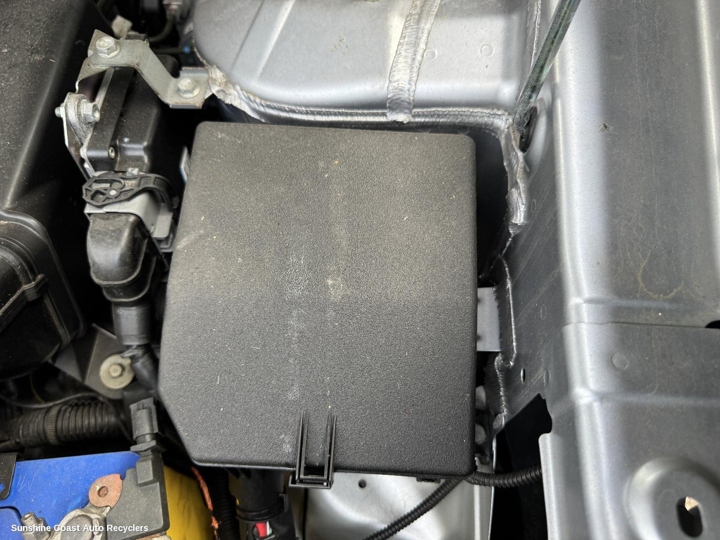 2012-2015 Mitsubishi Outlander Fuse Box