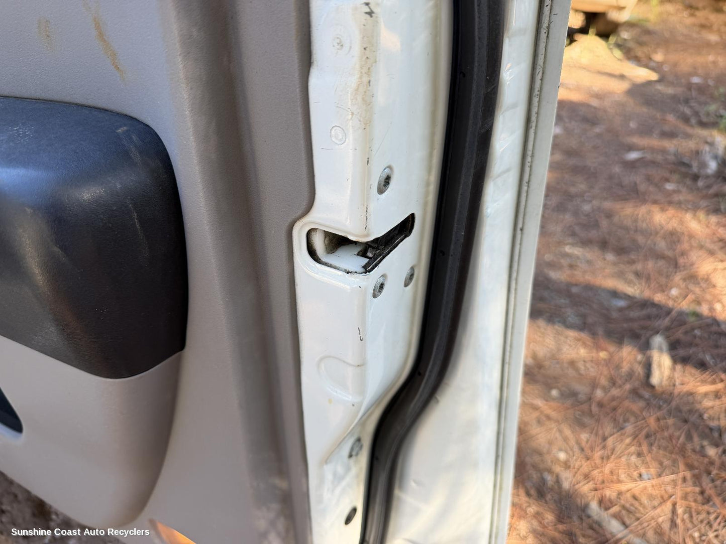 2009-2015 Mitsubishi Triton Door Boot Gate Lock