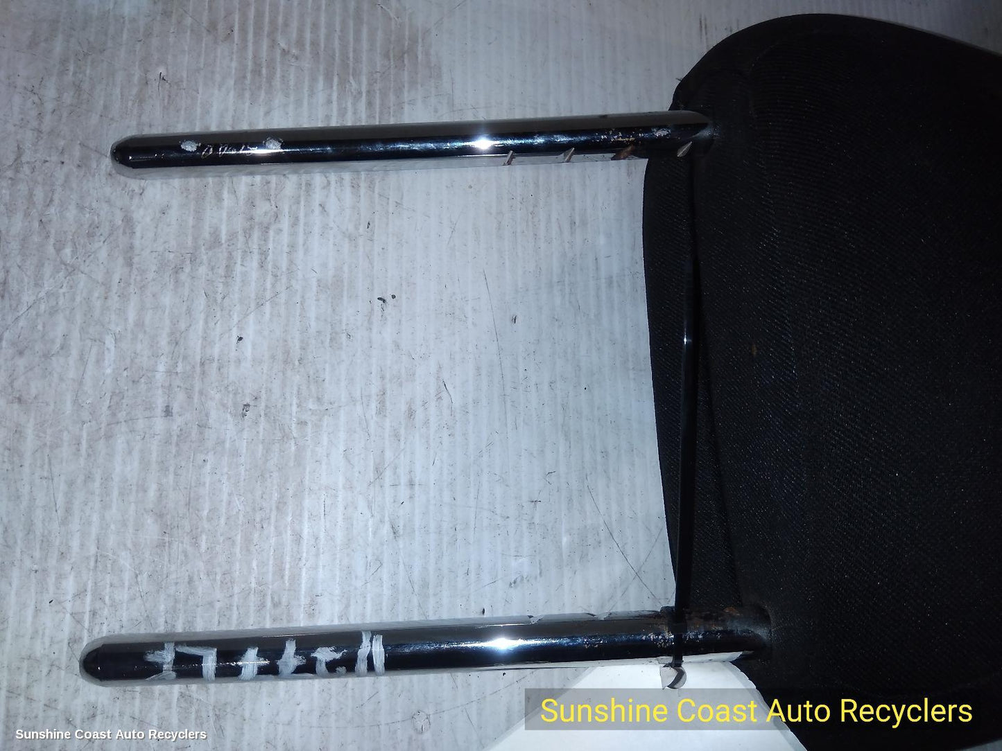 2014 Jeep Cherokee Headrest