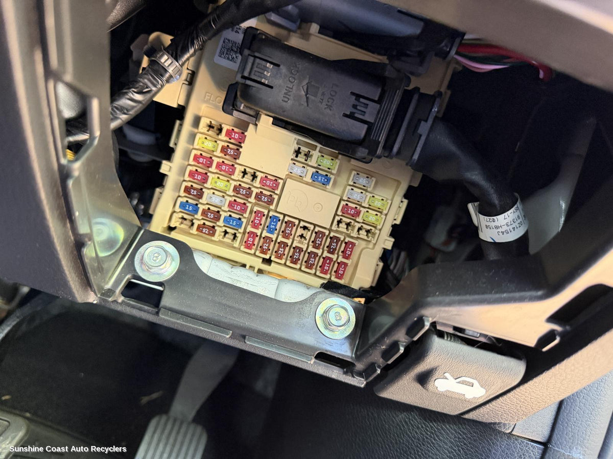 2020-2026 Kia Stonic Fuse Box