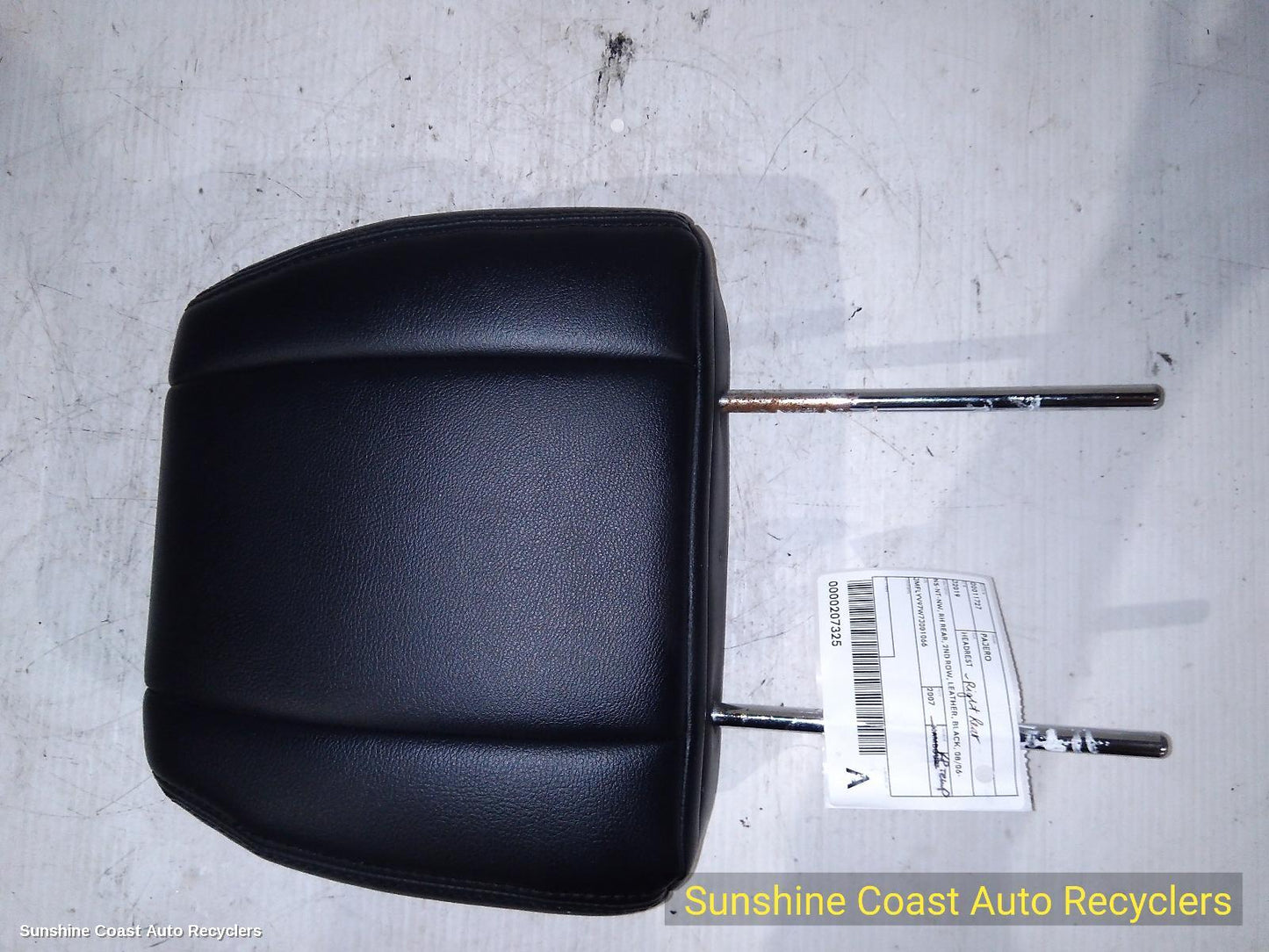2007 Mitsubishi Pajero Headrest