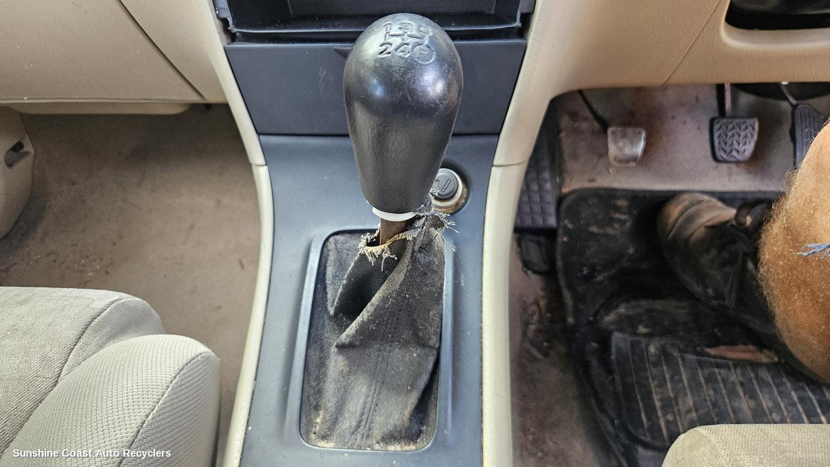 2001-2007 Toyota Corolla Gear Stick Shifter
