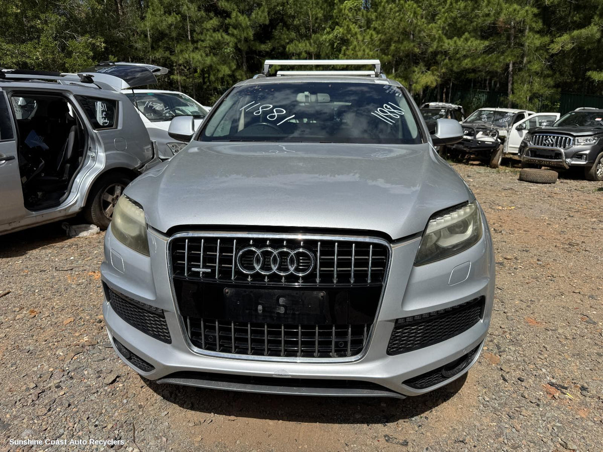 2006-2015 Audi Q7 Right Front Door