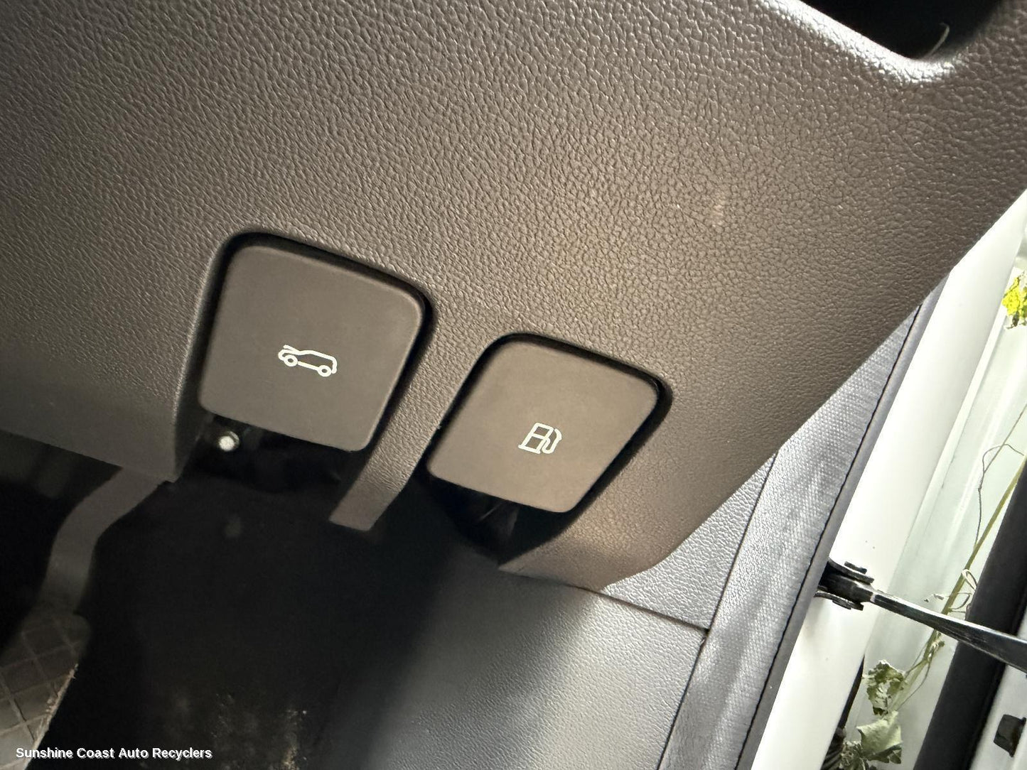 2017-2025 Mg Zs Bonnet Release