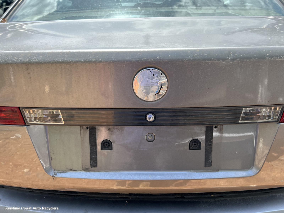 2002-2005 Bmw 7 Series Rear Garnish