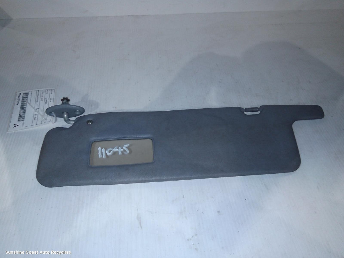 2001-2005 Toyota Hilux Sunvisor