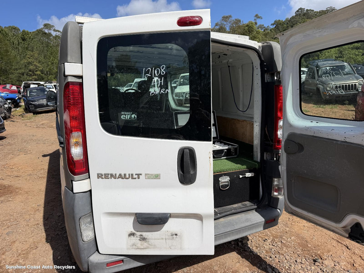 2007-2014 Renault Trafic Left Taillight