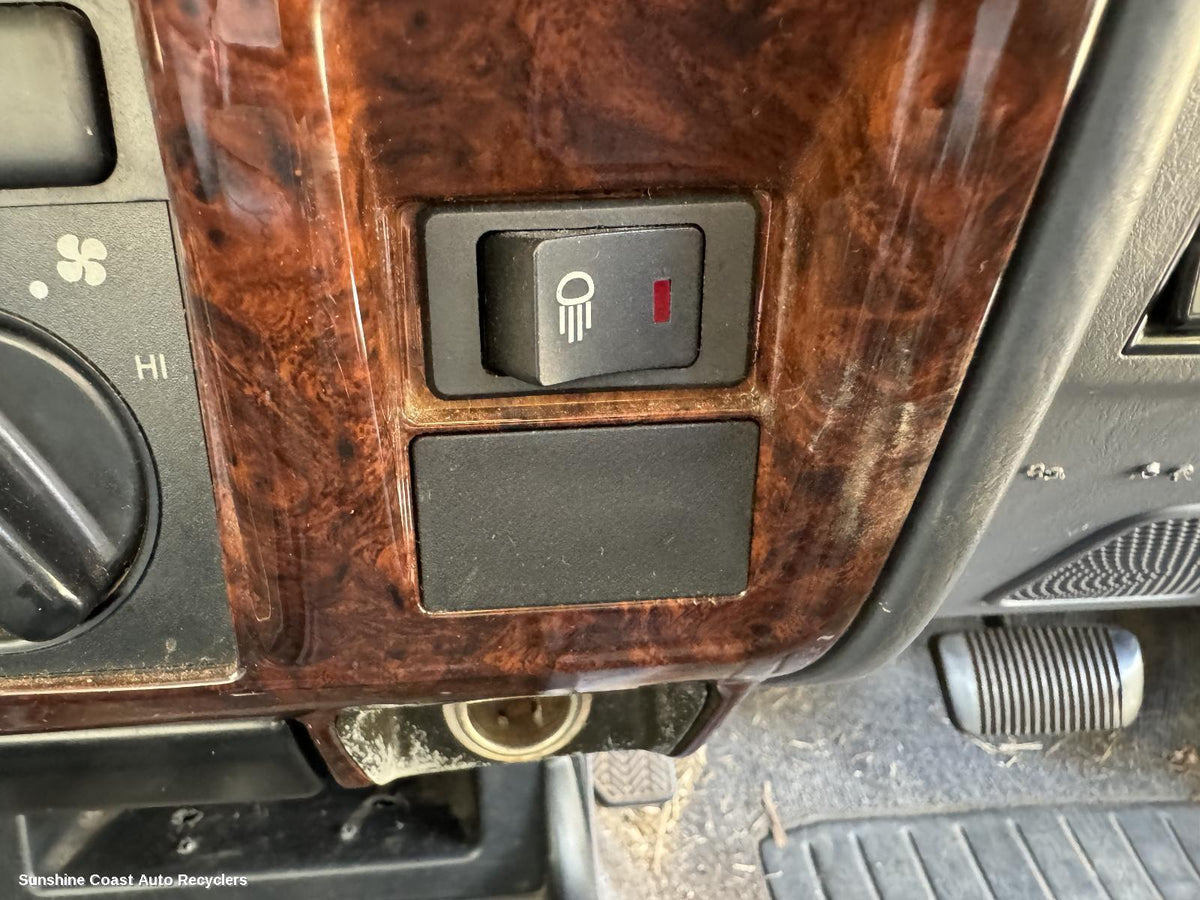1996-1999 Toyota Prado Misc Switch Relay