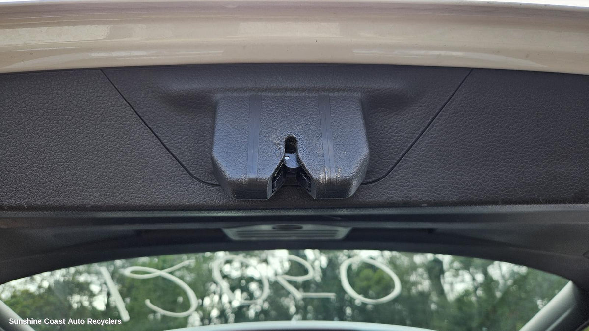 2010-2018 Volkswagen Touareg Door Boot Gate Lock