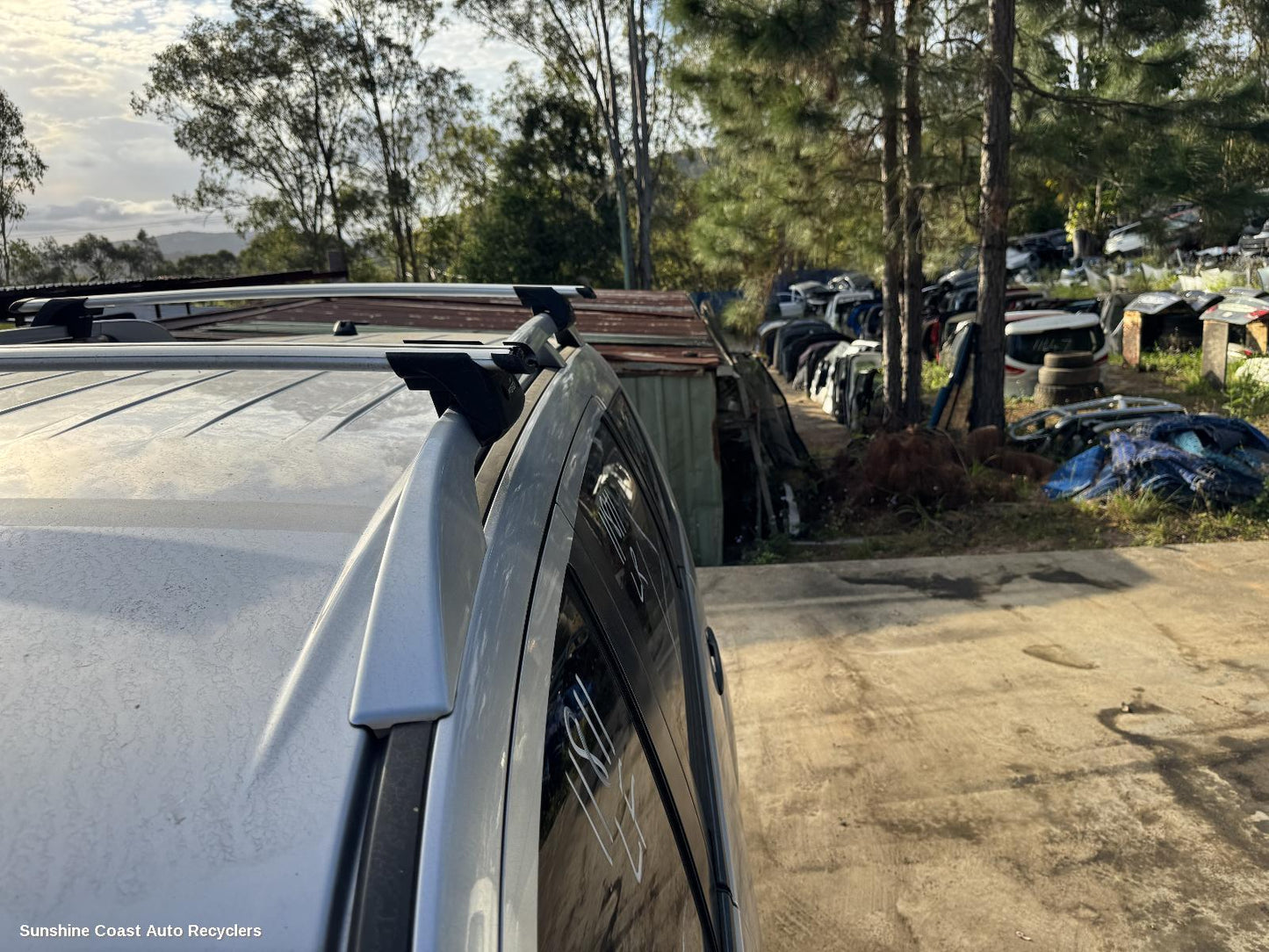 2010 Mitsubishi Outlander Roof Rack Bars